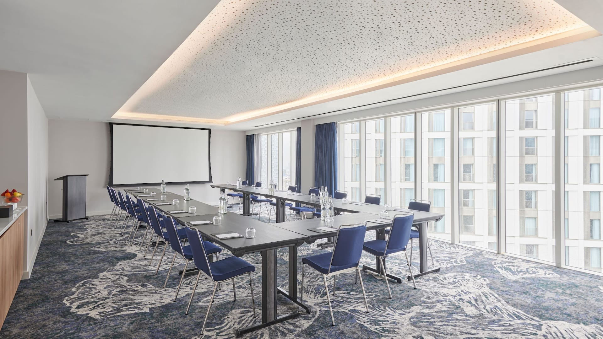 1 of 4 Hyatt Regency London Stratford Dalston Suite U Shape Setup
