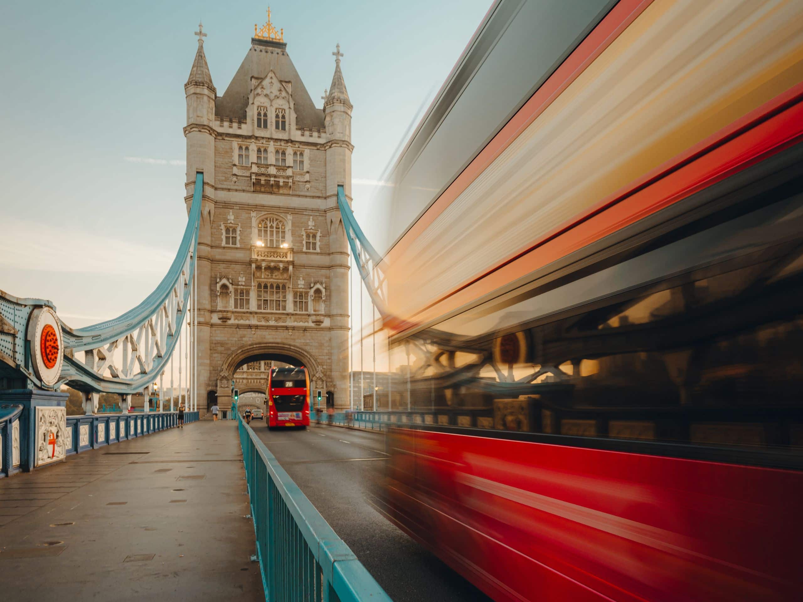 Global London Bridge Bus