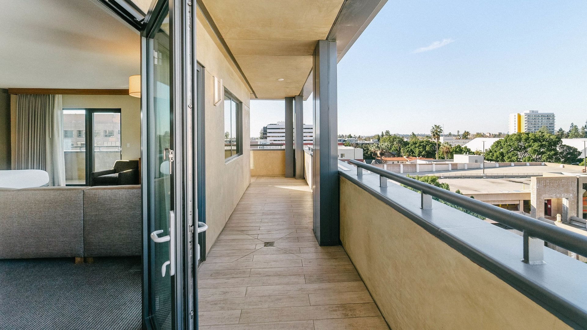 5 of 5 Hyatt Place Pasadena Specialty King Balcony