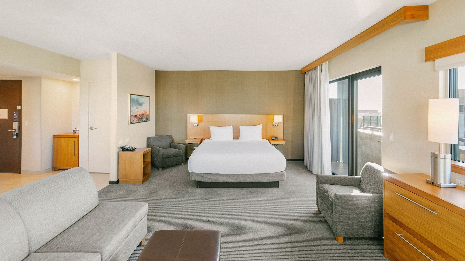 Hyatt Place Pasadena Specialty King Guestroom