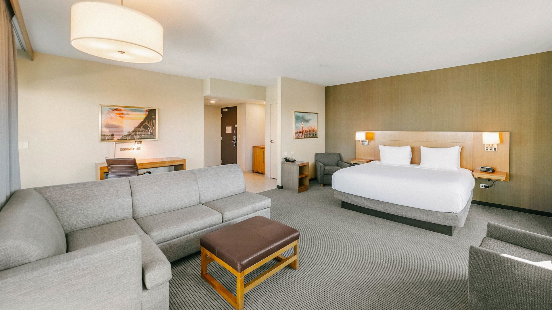 2 of 5 Hyatt Place Pasadena Specialty King Guestroom