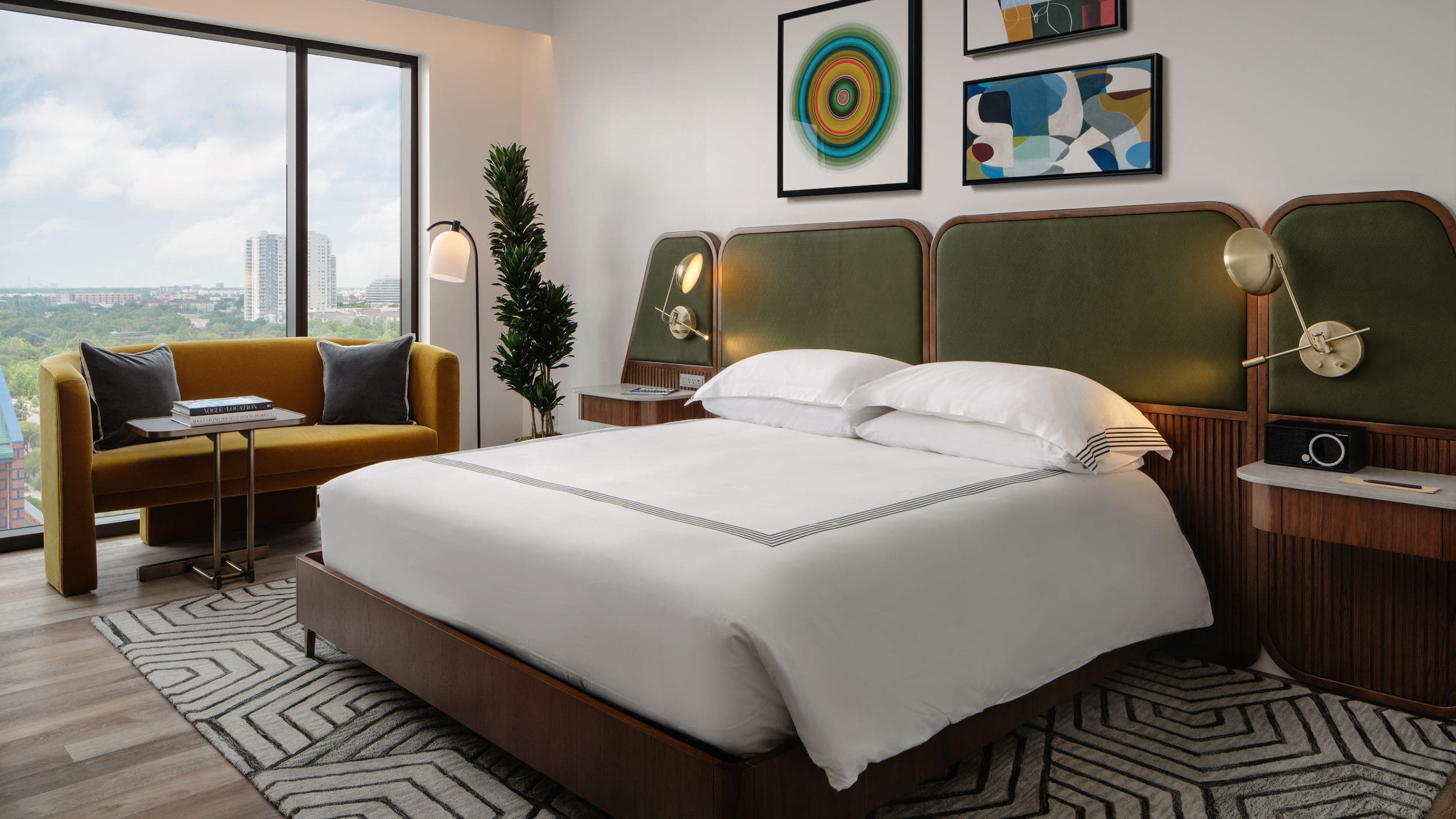 Thompson Houston King Room