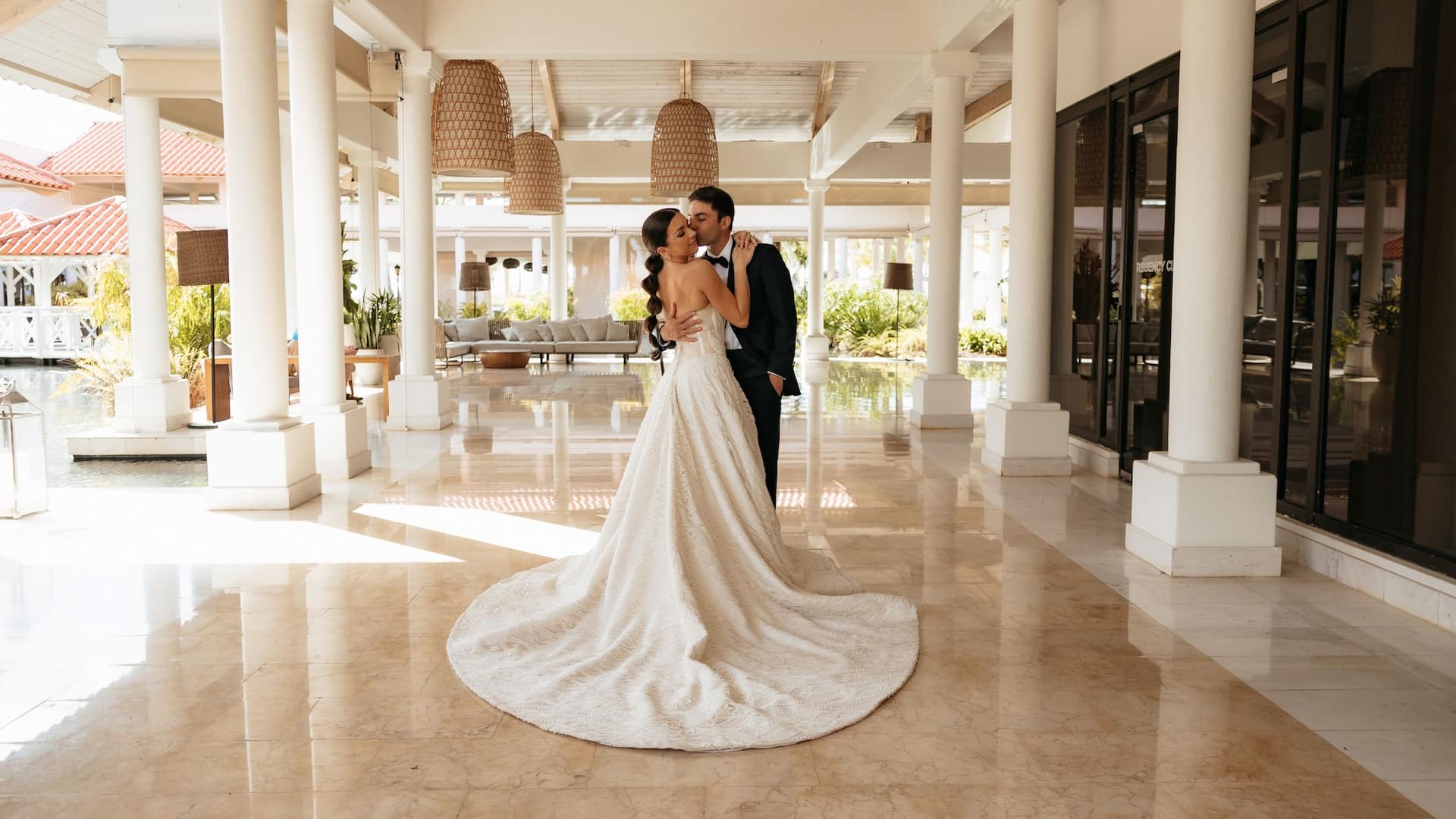 Hyatt Regency Grand Reserve Puerto Rico Bride And Groom Lobby