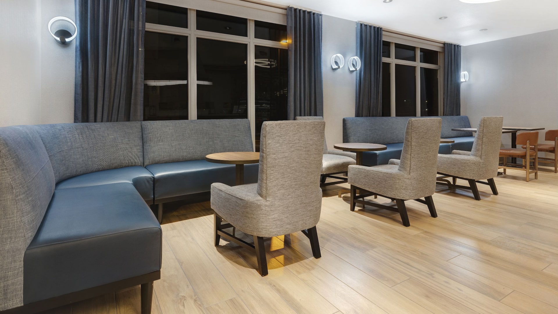 Hyatt Place Flagstaff Dining Area