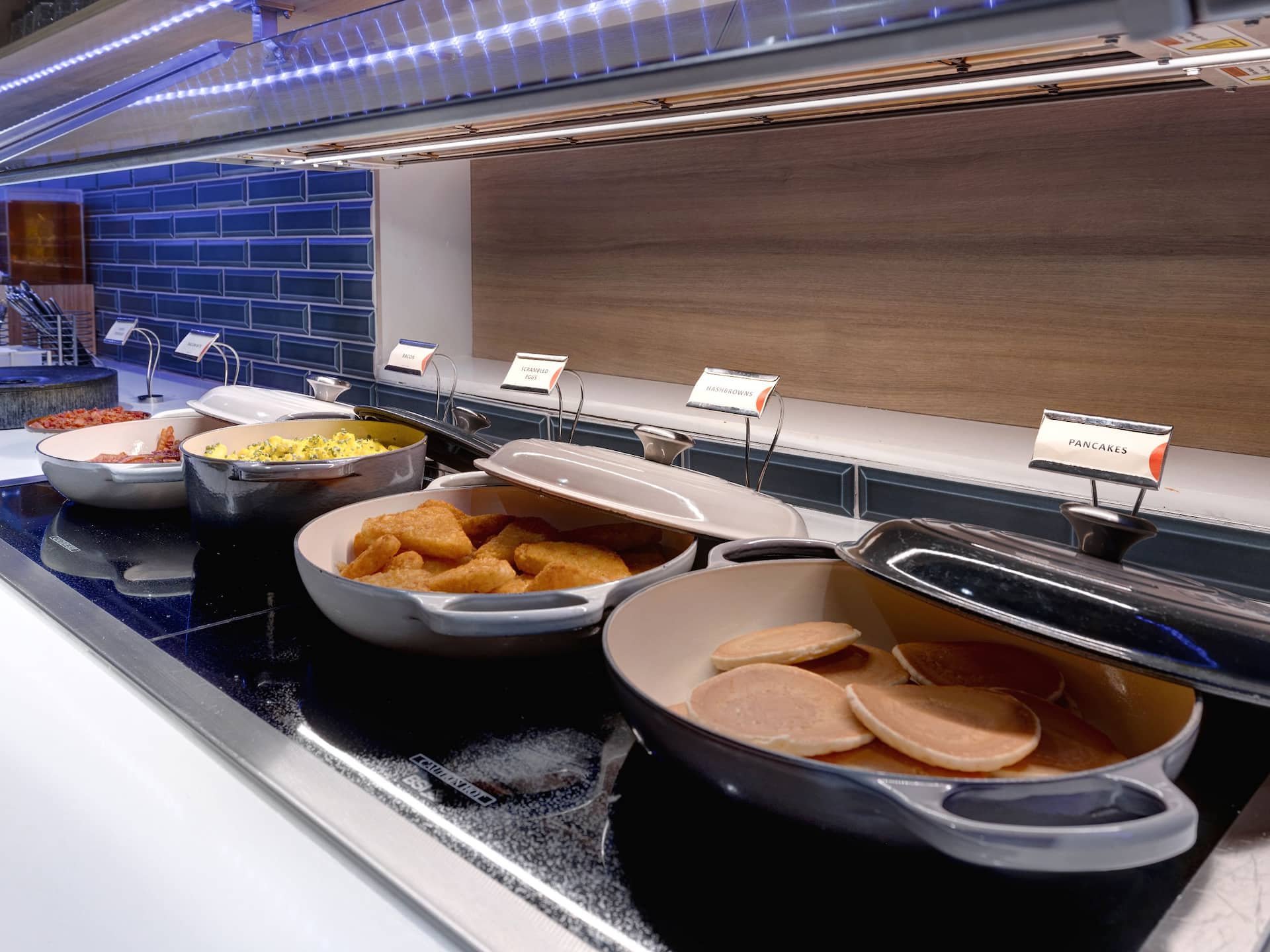 Hyatt Place Flagstaff Hot Breakfast