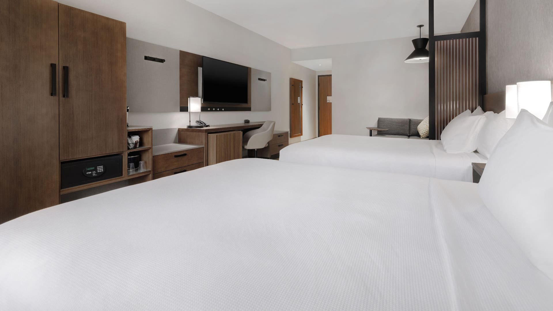 Hyatt Place Flagstaff Two Queen Amenities