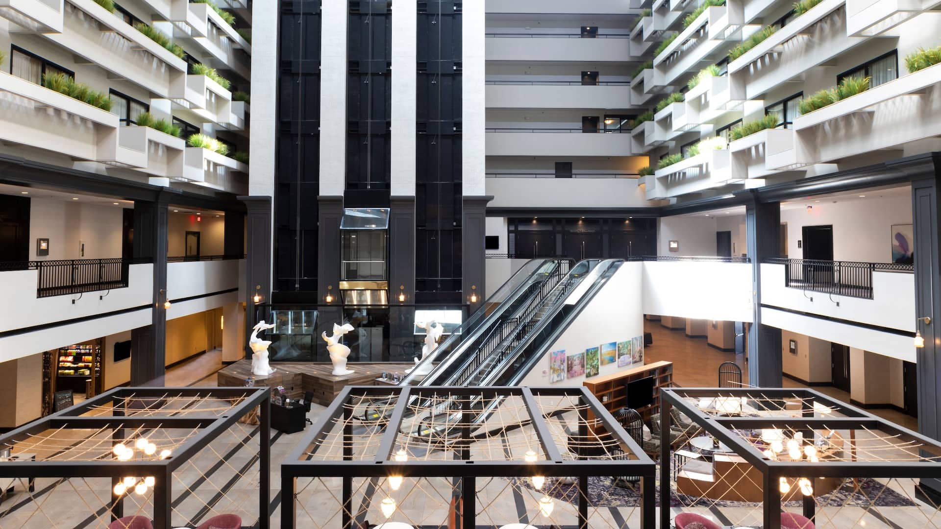 Hyatt Regency Savannah Lobby Full View