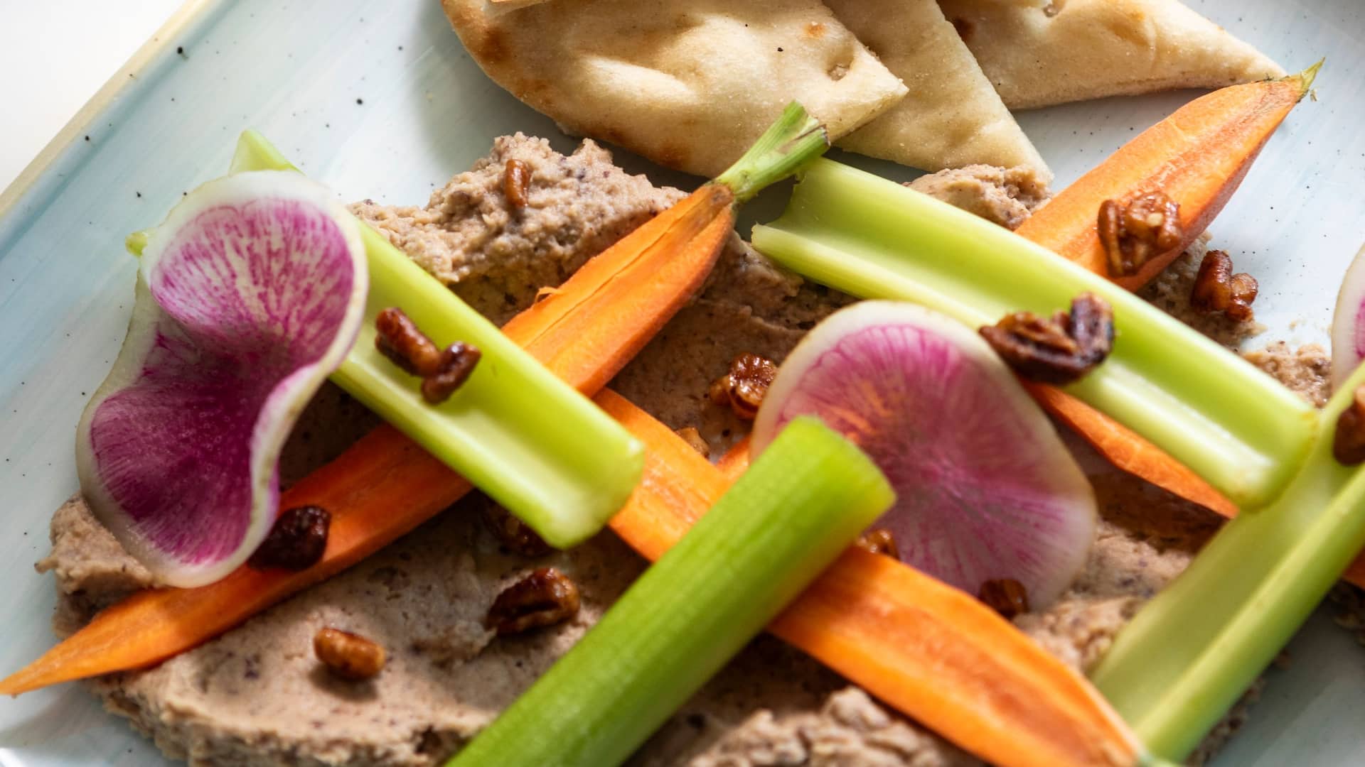 Hyatt Regency Savannah Smoked Pecan Hummus