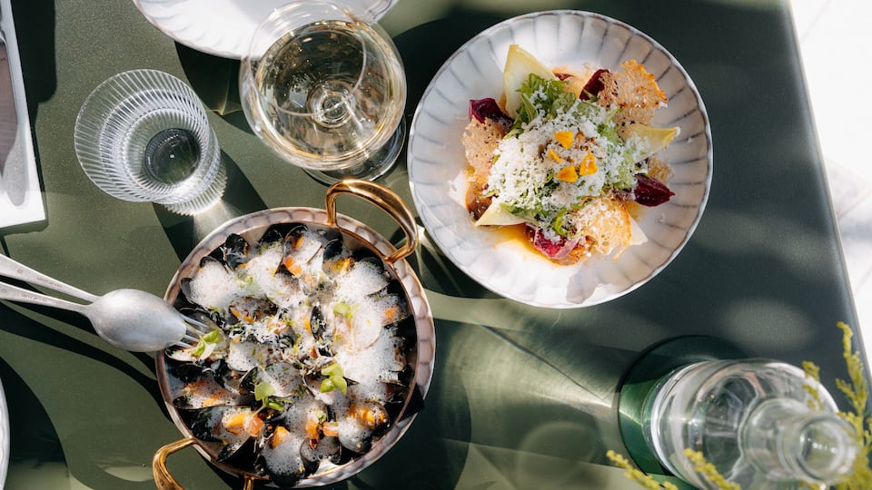 Le Pristine Tokyo Cafe Terrace Lunch Mussels