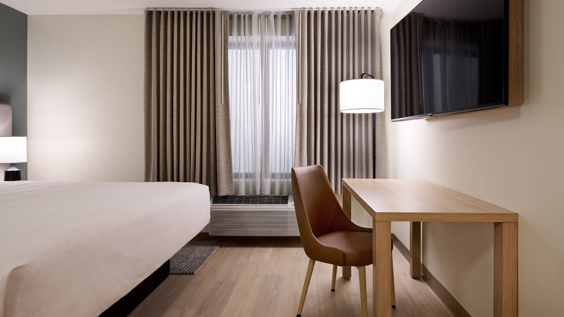 Mobile, AL, Photos Hyatt Studios Mobile / Tillmans Corner