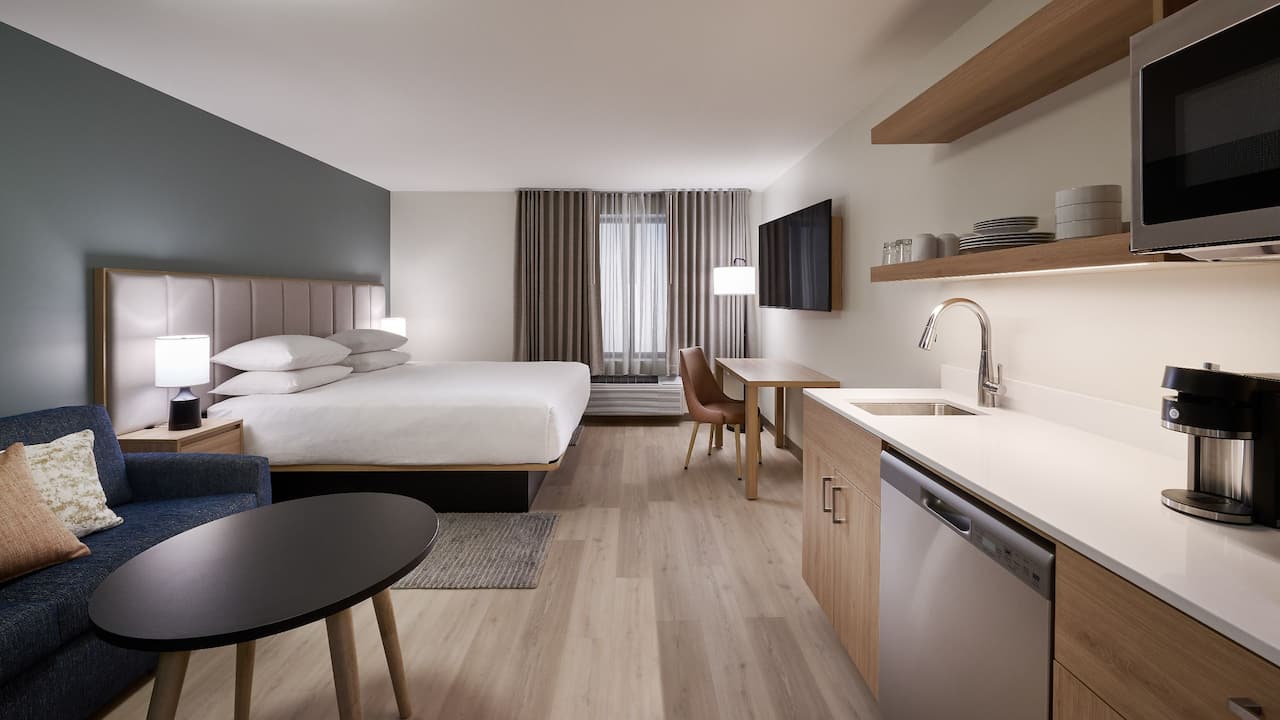 Mobile, AL, Photos Hyatt Studios Mobile / Tillmans Corner