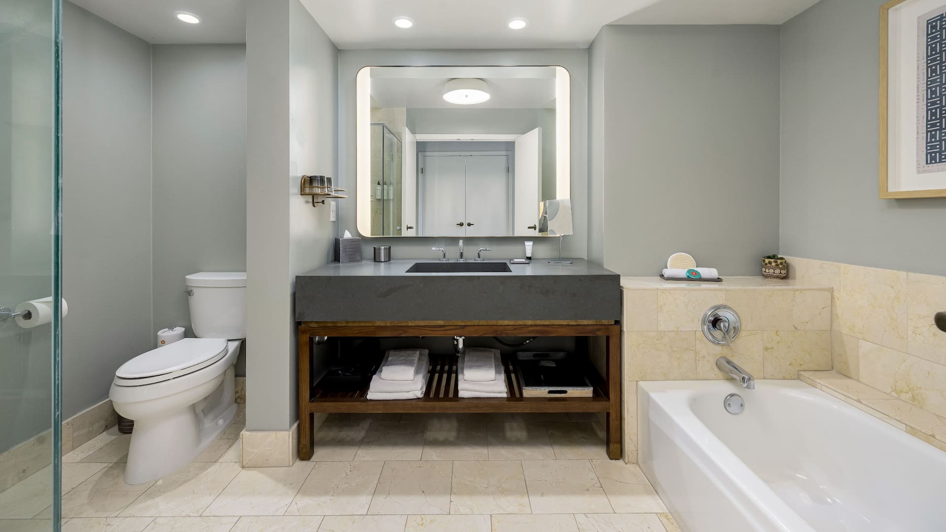 4 de 5 Grand Hyatt Indian Wells Resort & Villas Bathroom