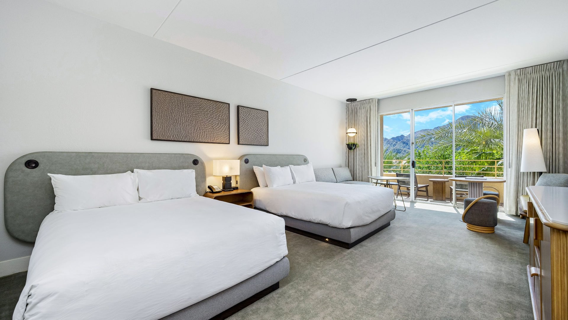 Grand Hyatt Indian Wells Resort & Villas Queen Queen Sofa Room