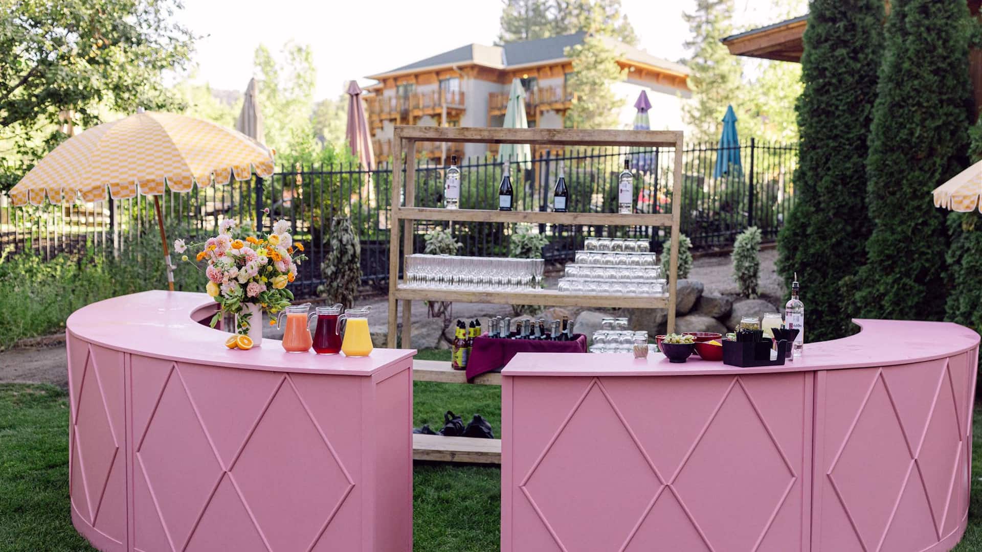 Hyatt Regency Lake Tahoe Resort, Spa and Casino Creekside Lawn Wedding Bar