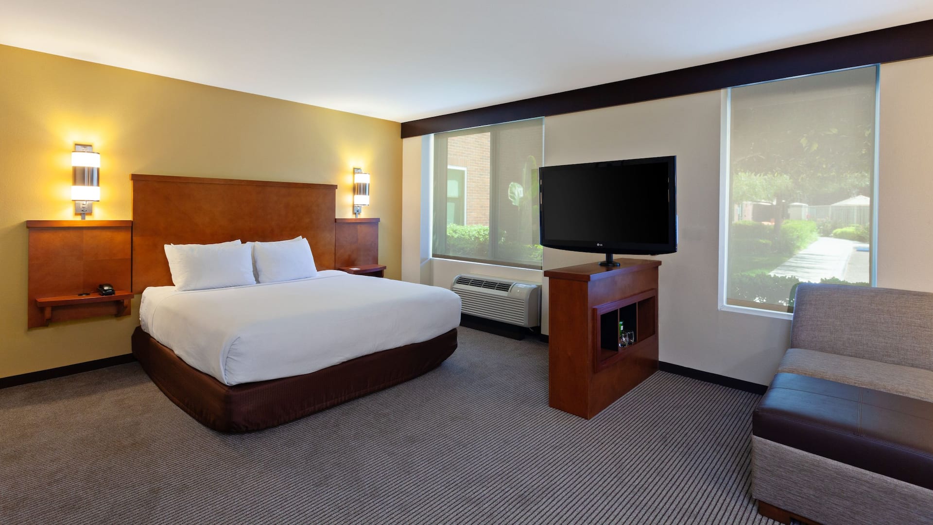 Hyatt Place San Diego/Vista-Carlsbad Accessible King