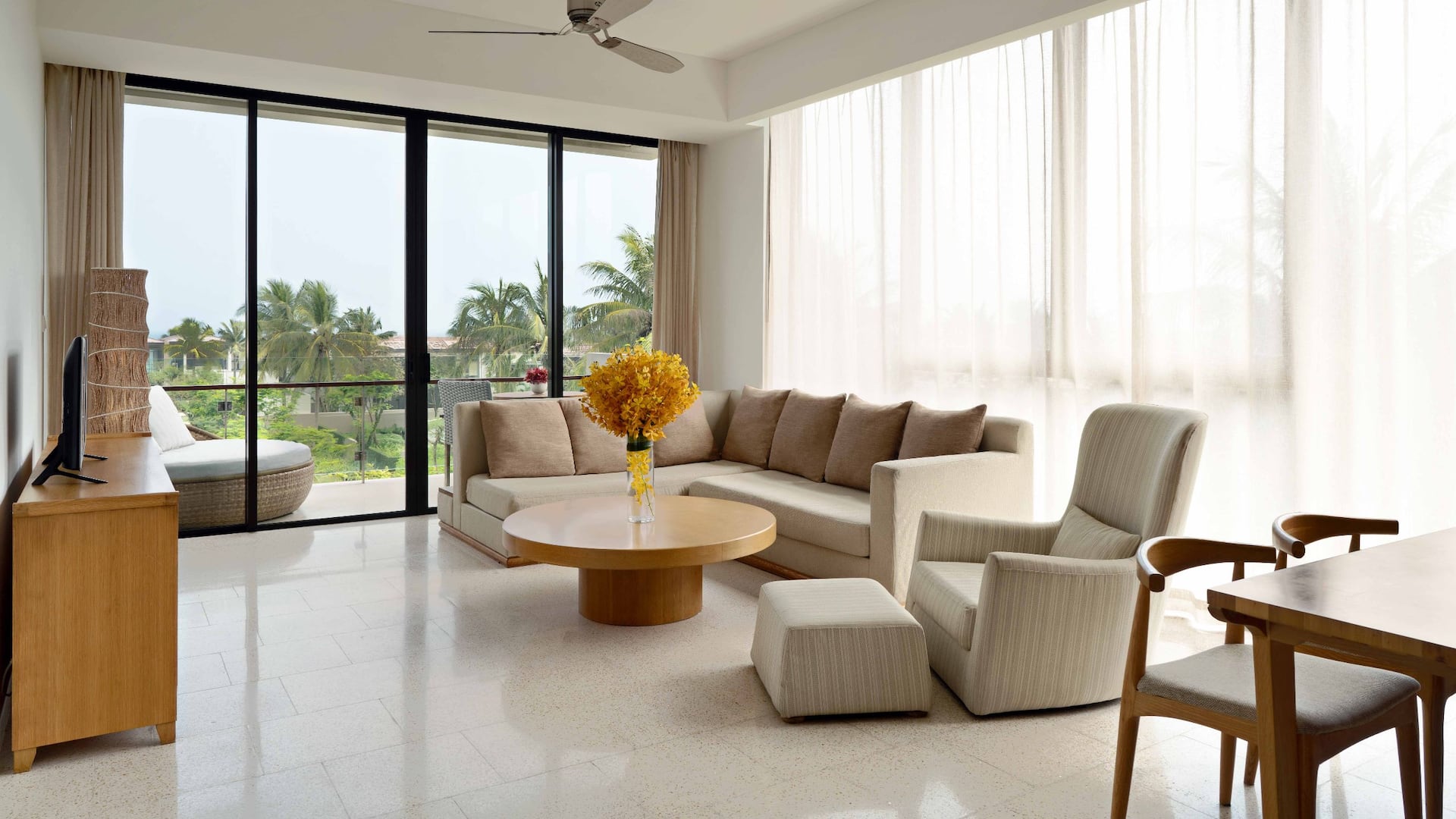 第 2，共 9 Hyatt Regency Danang Resort and Spa Three Bedroom Residence Living