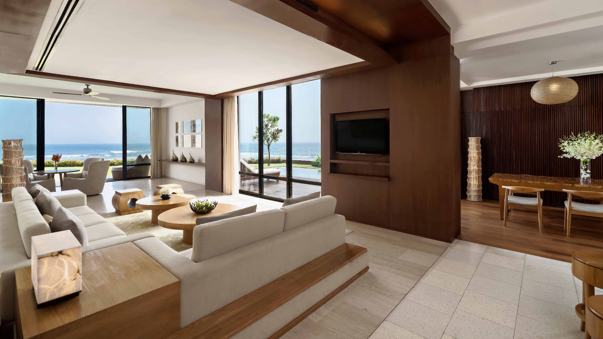 第 4，共 8 Hyatt Regency Danang Resort and Spa Oceanfront Villa Living Room