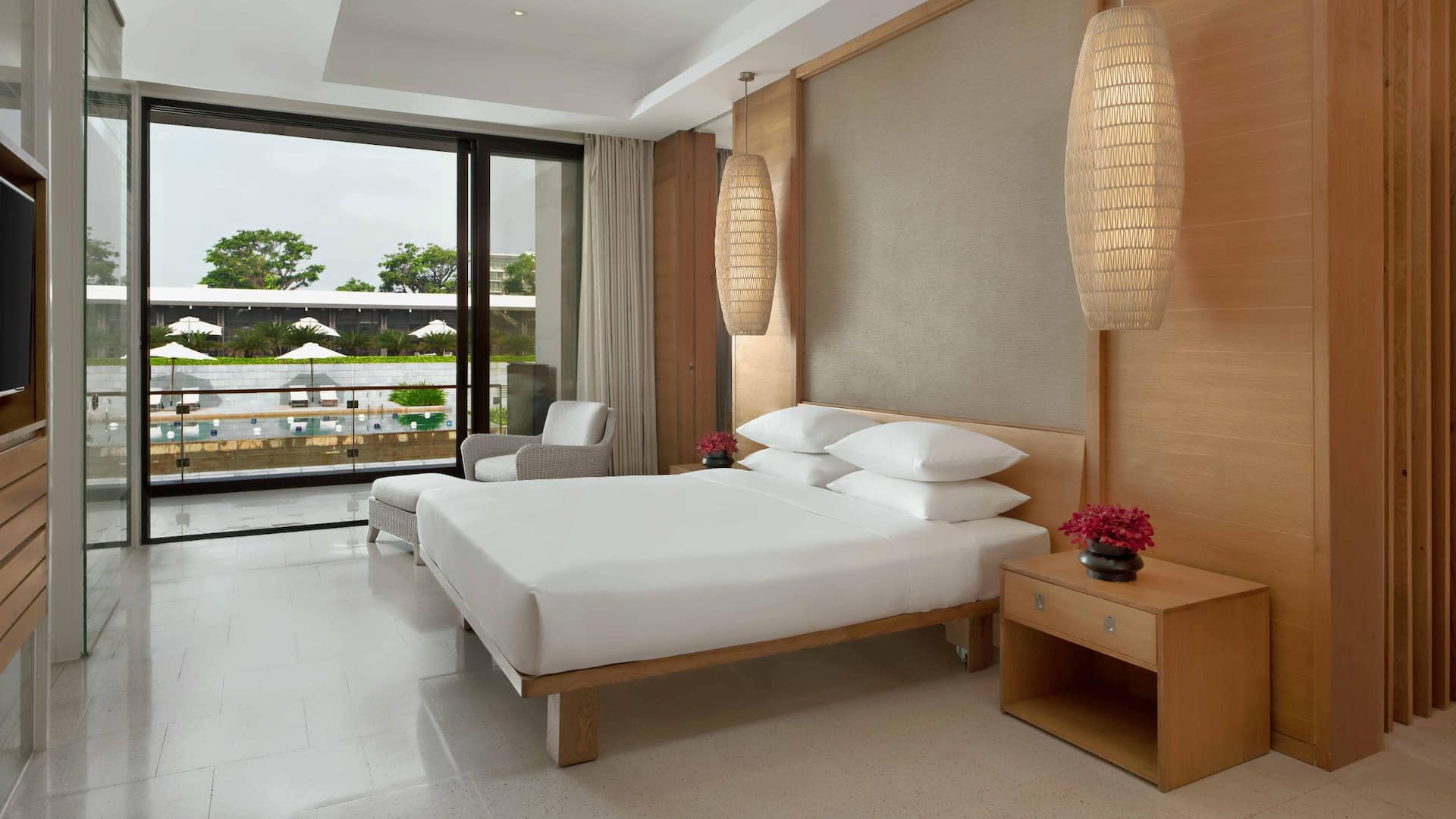 第 2，共 5 Hyatt Regency Danang Resort and Spa Regency Suite Bedroom