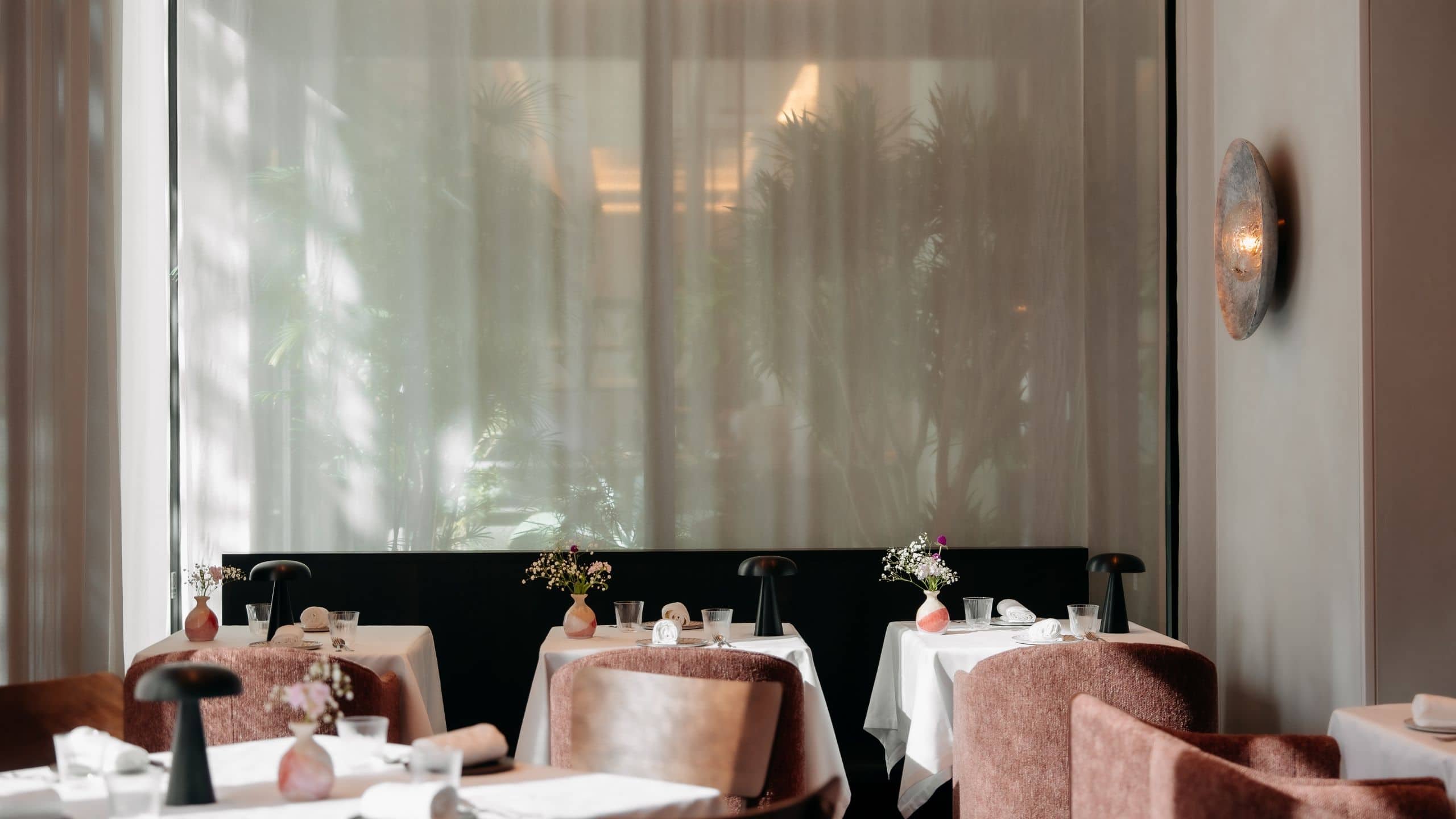 Hotel Toranomon Hills Le Prisine Restaurant Tokyo Semi Private Dining Area Detail