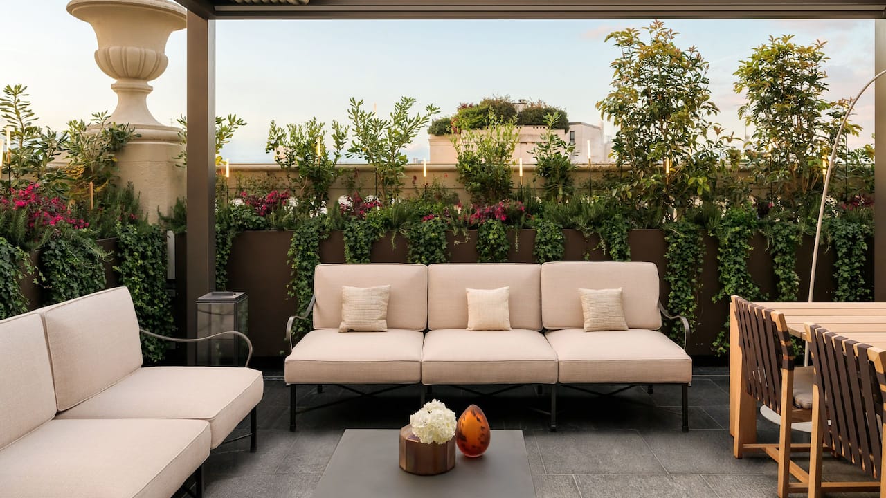 Montenapoleone Suite Terrace Park Hyatt Milano