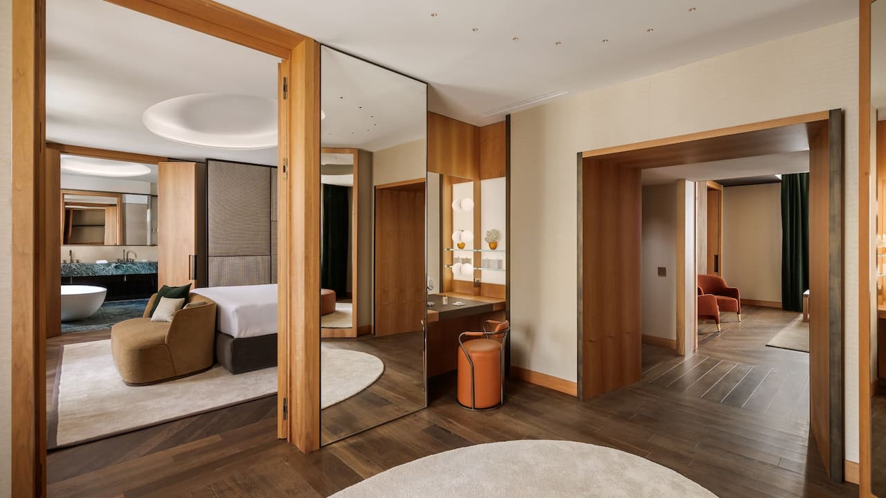 Montenapoleone Suite Walk In