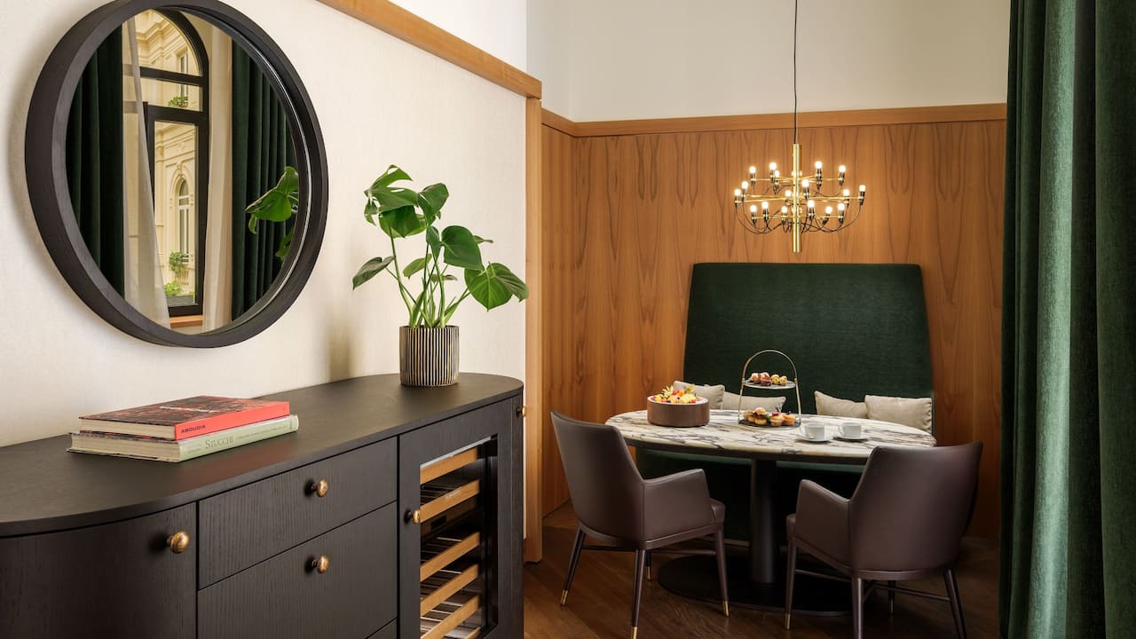 Brera Suite Dining Area