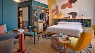 Caption by Hyatt Zhongshan Park Shanghai Premium Room