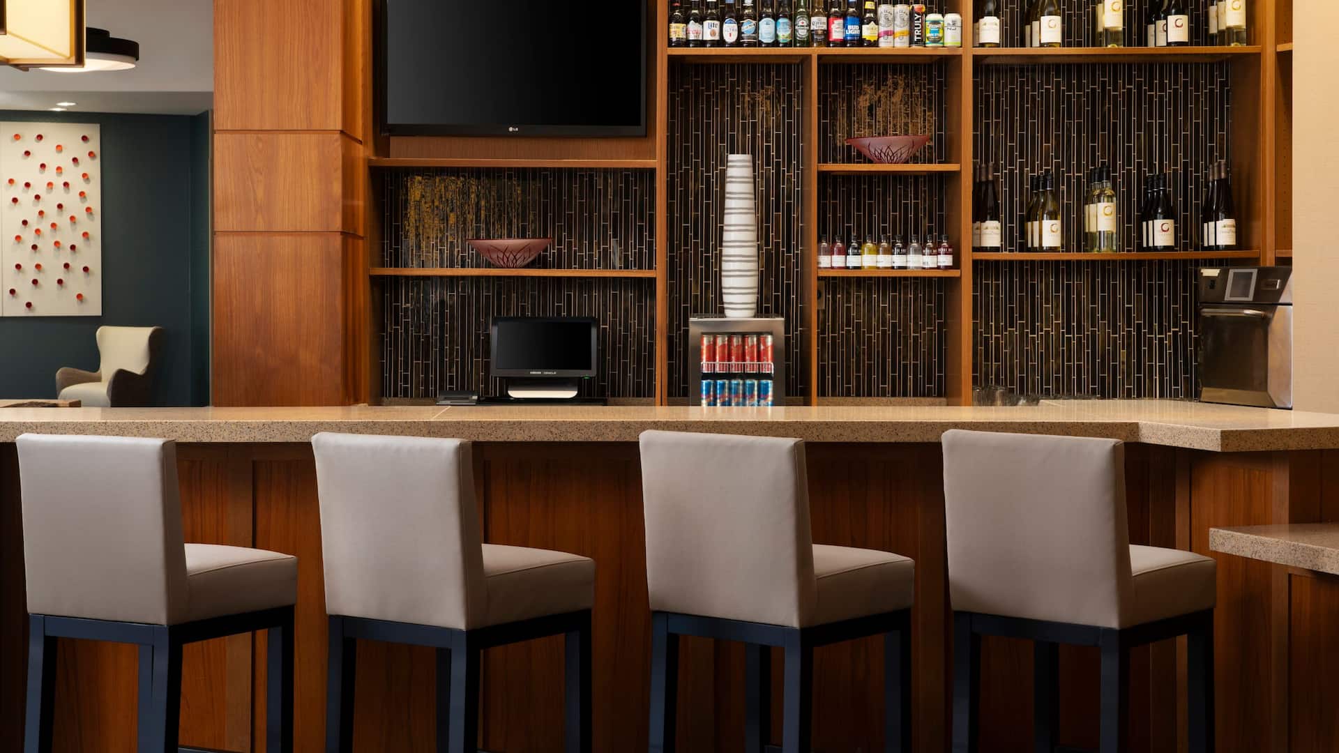 Hyatt Place Omaha/Downtown-Old Market Bar Top