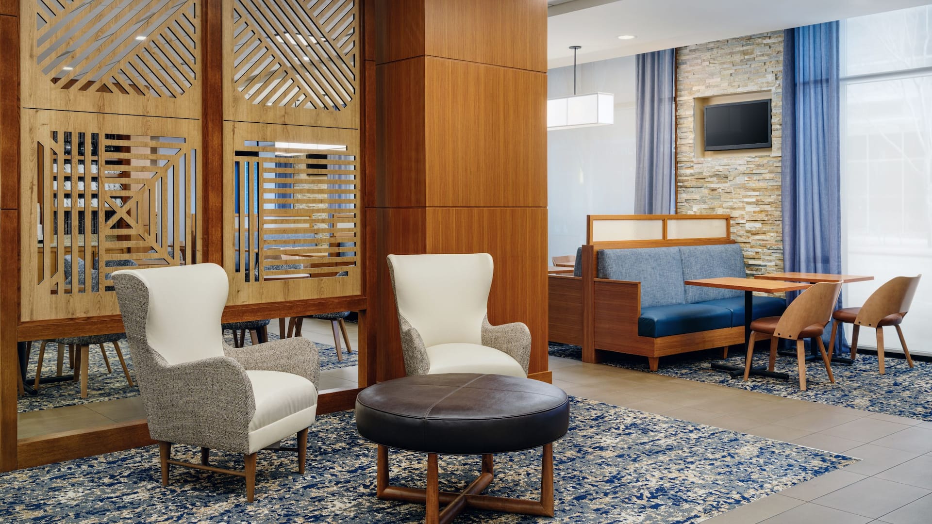 Hyatt Place Austin Downtown Lobby Seating
