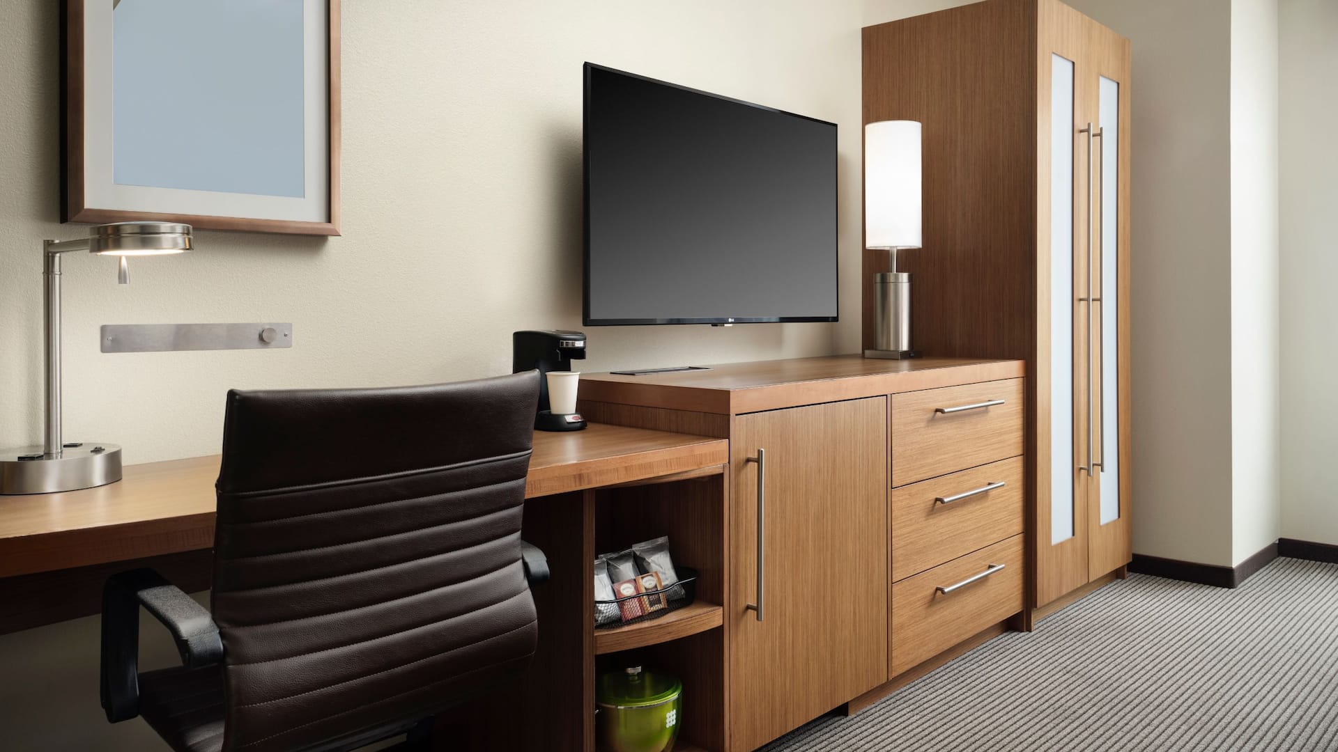 Hyatt Place Denver/Downtown Room One Eight One Two King Tv Desk