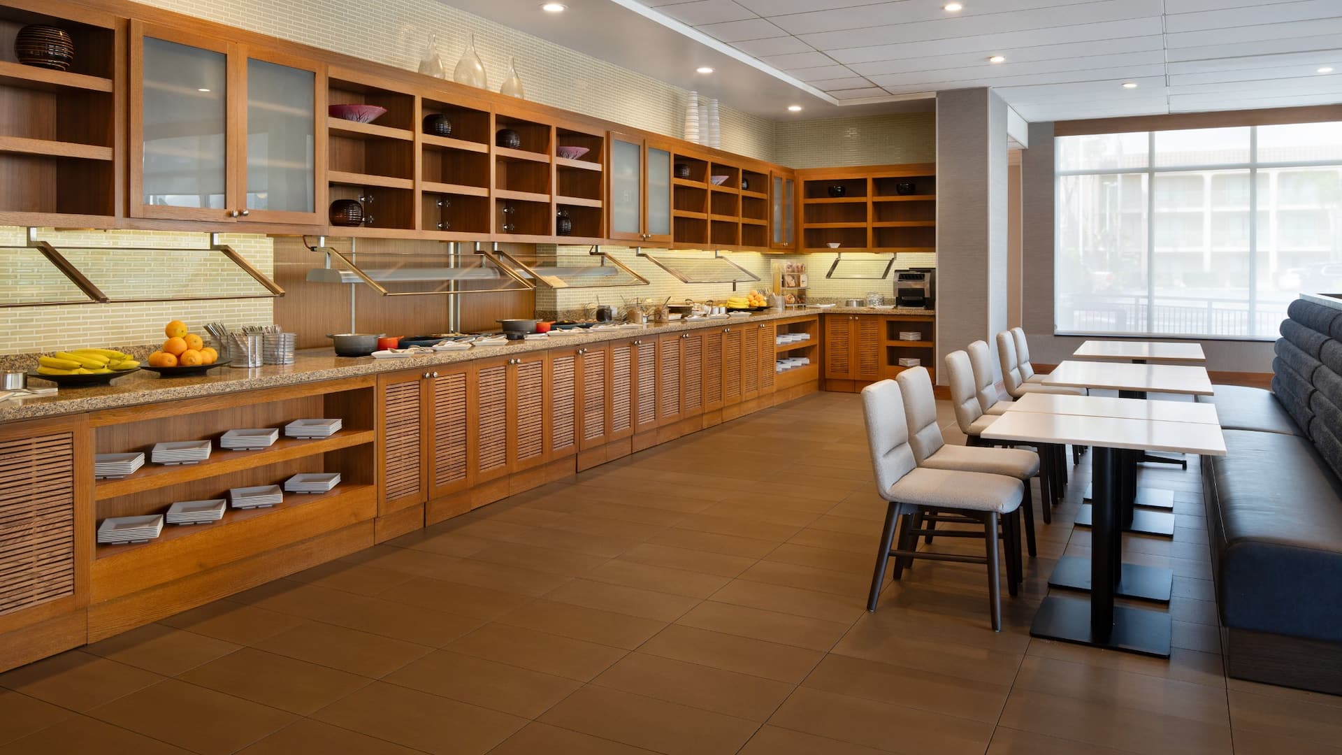 Hyatt Place at Anaheim Resort/Convention Center Breakfast Buffet Area