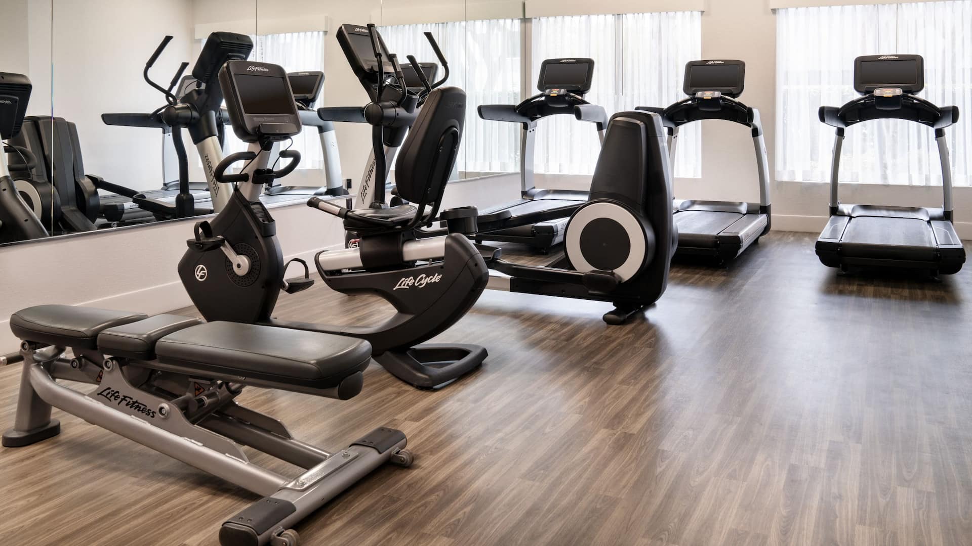 Hyatt Place at Anaheim Resort/Convention Center Fitness Cardio Stations