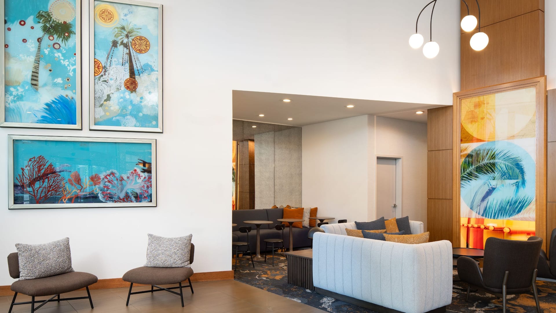Hyatt Place at Anaheim Resort/Convention Center Lobby Entrance Seating