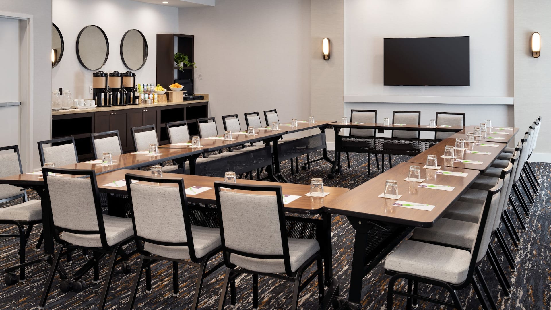 Hyatt Place at Anaheim Resort/Convention Center Meeting Space Hollow Square