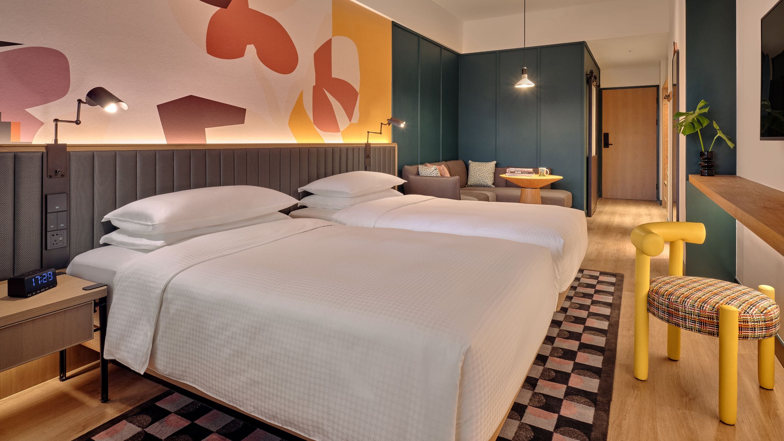 1/2 Caption by Hyatt Zhongshan Park Shanghai Deluxe Room Twin