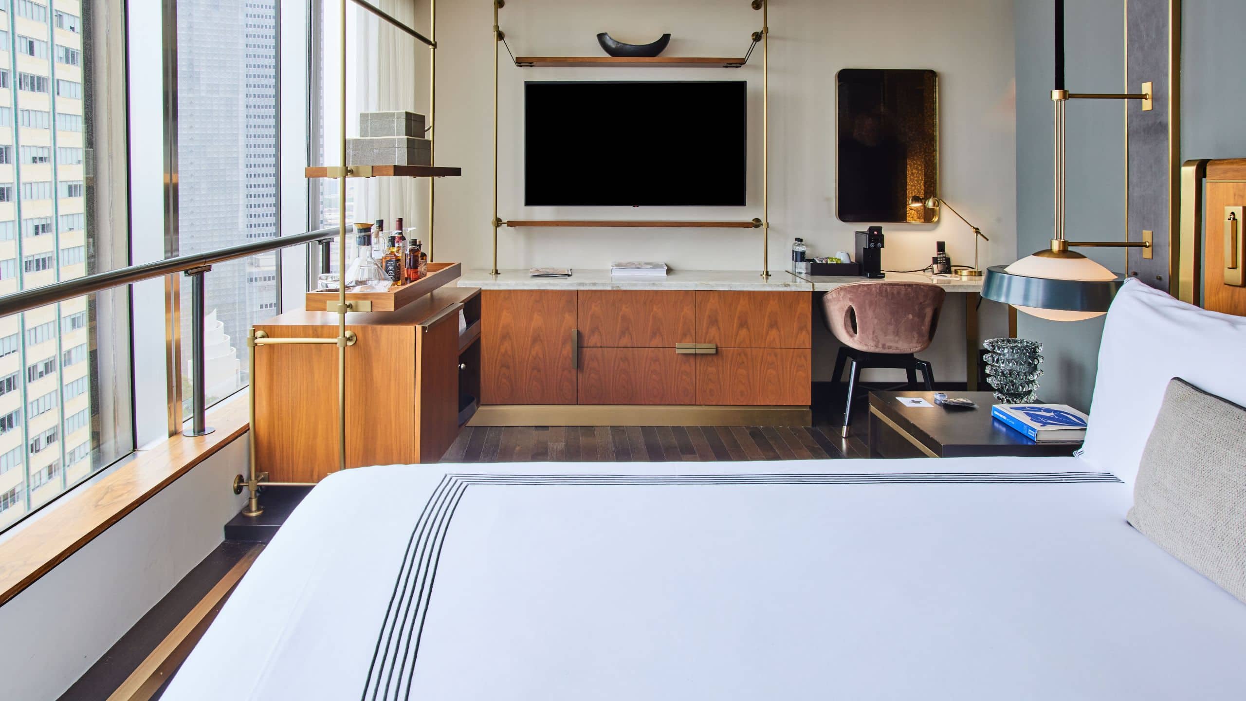 Thompson Dallas One King Bed