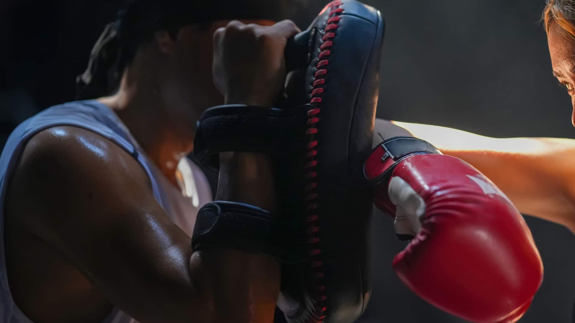 Grand Hyatt Erawan Bangkok Thai Boxing Class