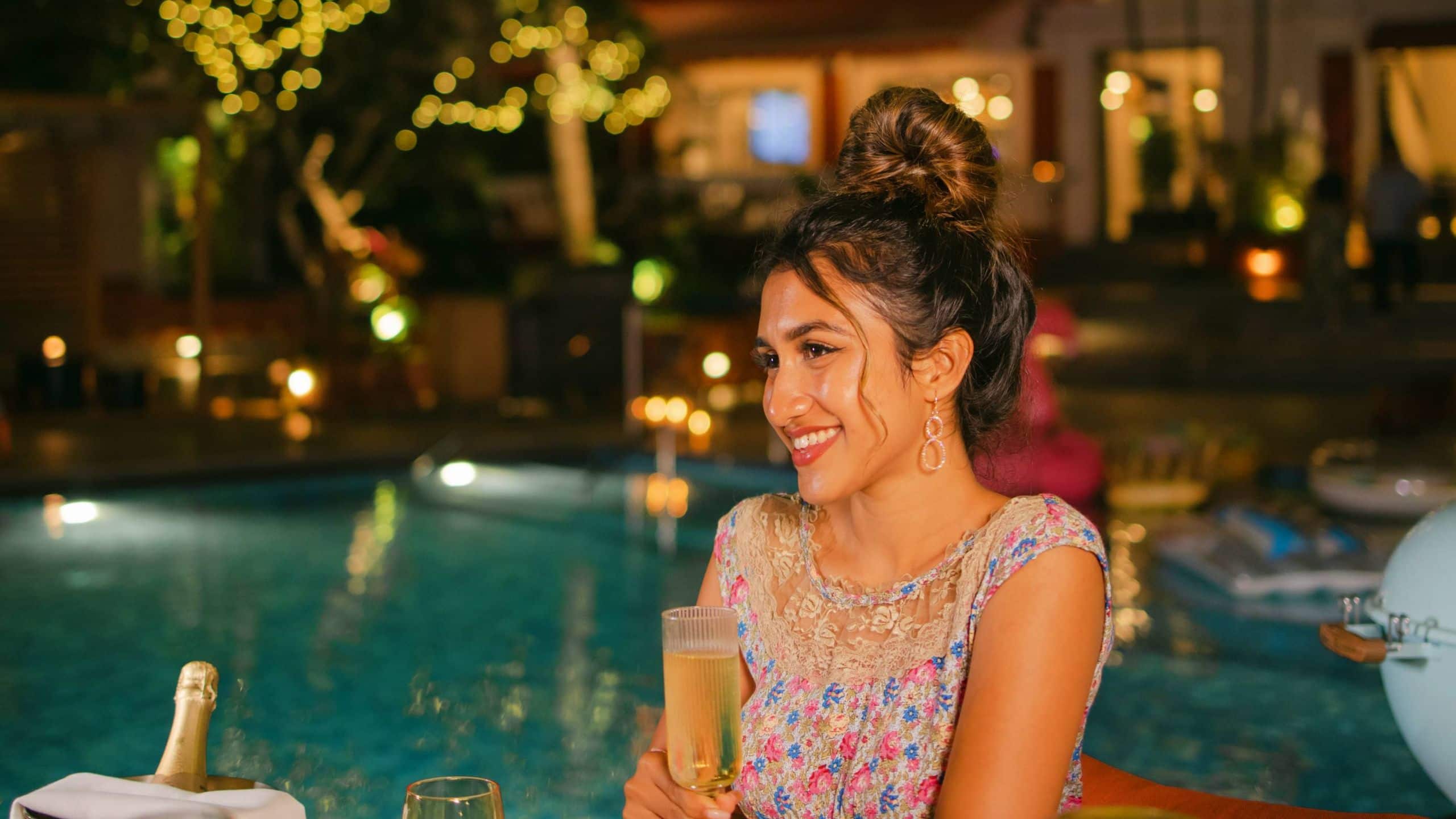 Ronil Goa Woman Pvt Poolside Dining Evening