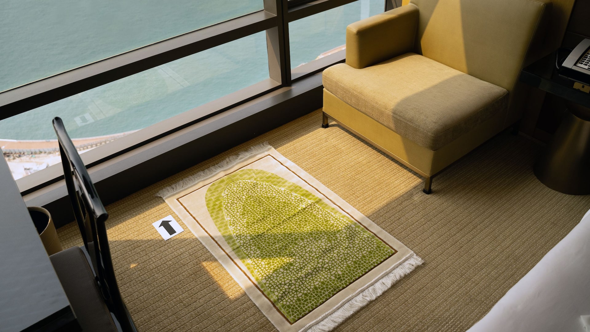 Grand Hyatt Hong Kong In Room Prayer Mat