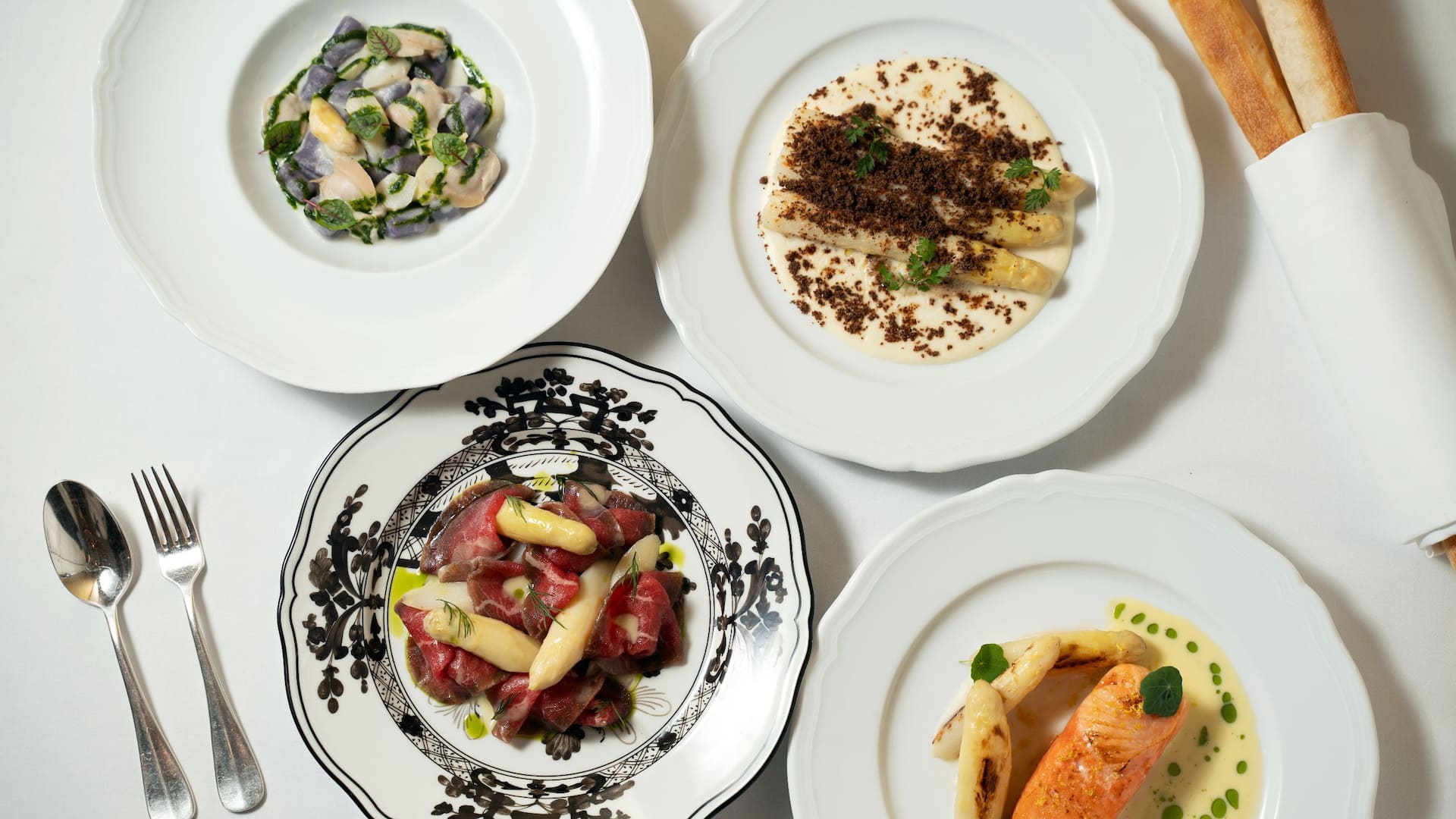 Grand Hyatt Hong Kong Dinner Menu Layout