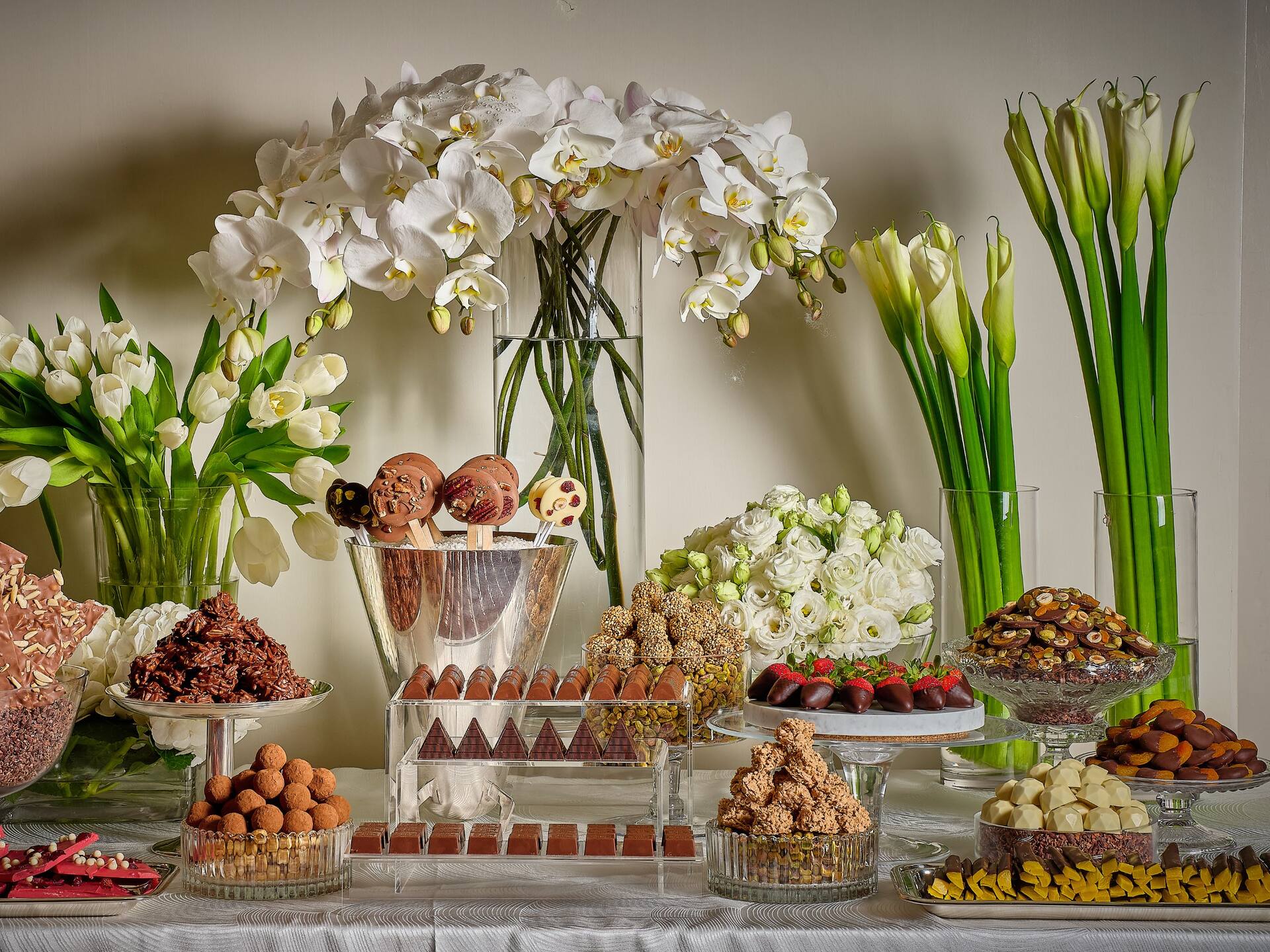 Global Chocolate Bar Wedding Display