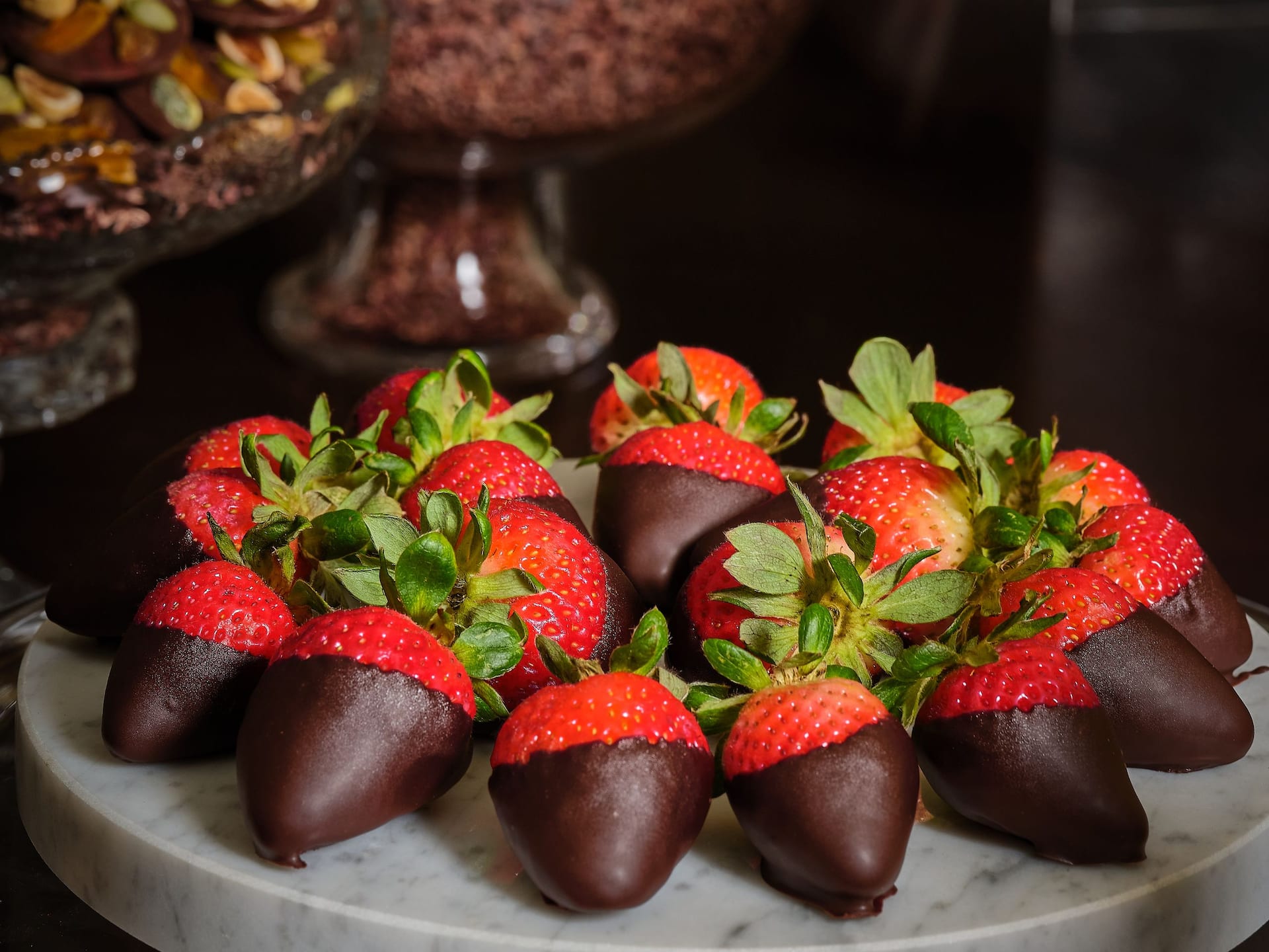 Global Chocolate Dipped Strawberries Vertical