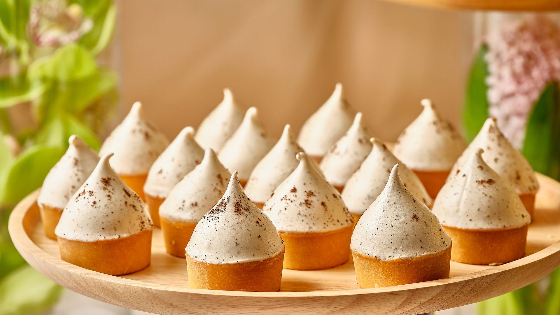 Global Mini Cocoa Tart Display