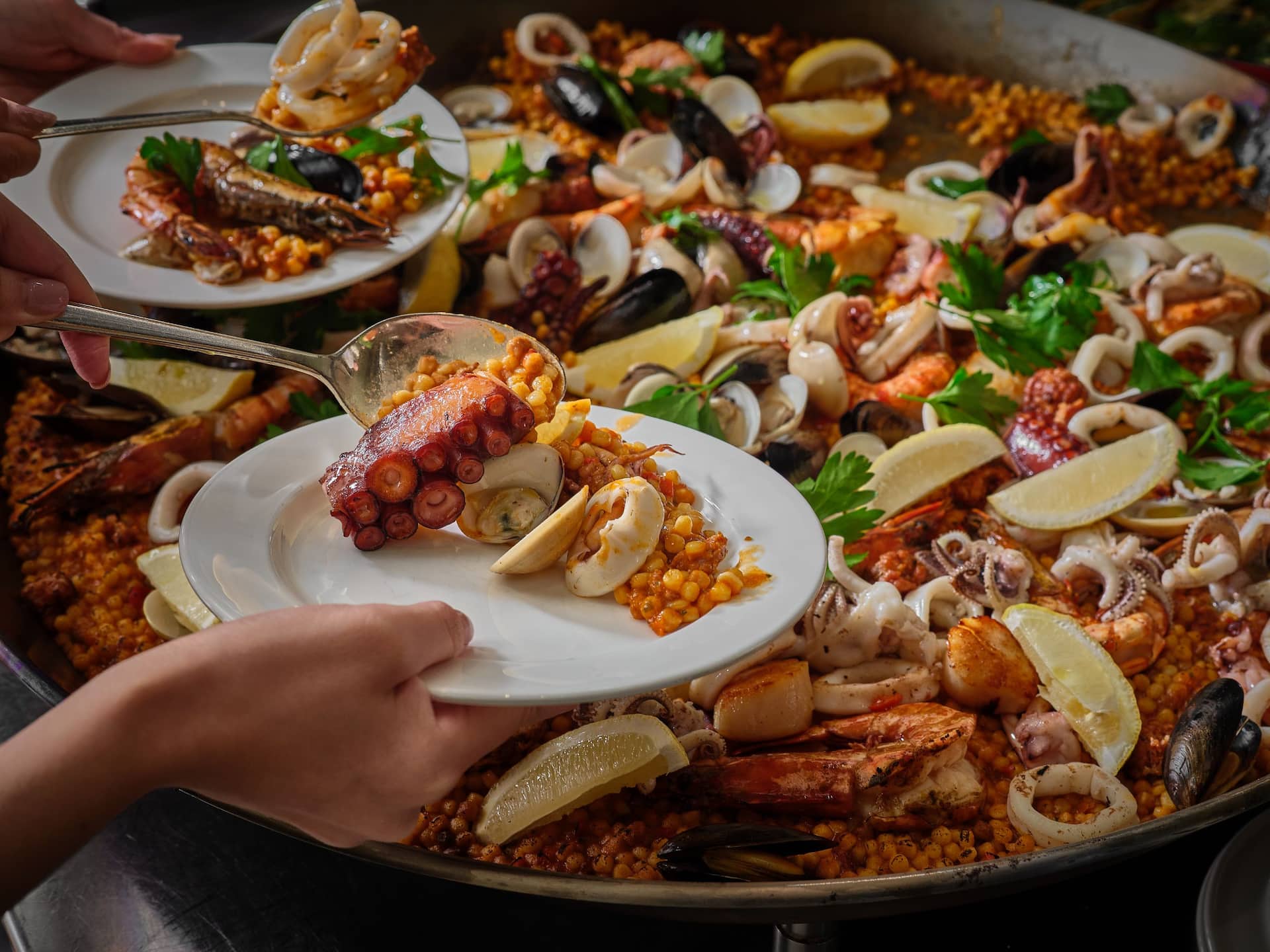 Global Paella Serving With Octopus