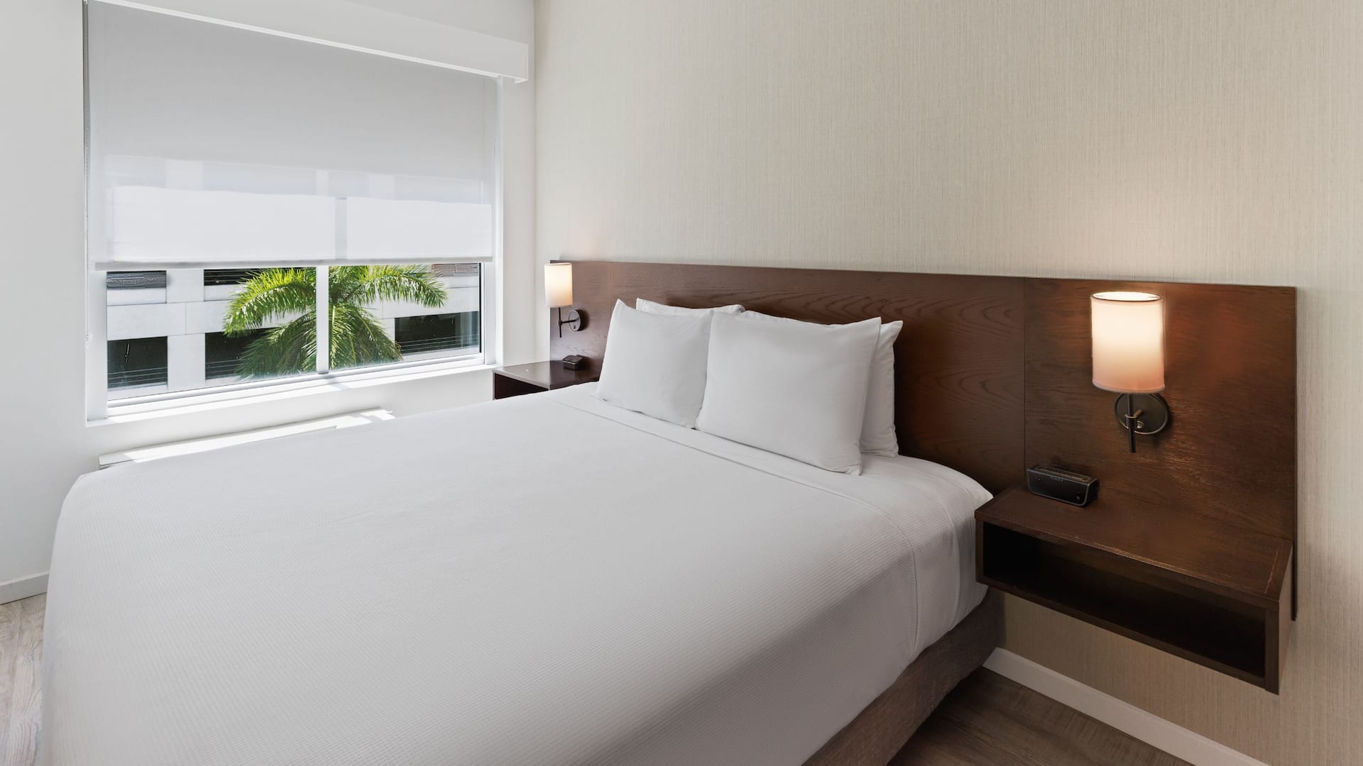 Hyatt Place West Palm Beach/Downtown King Bed