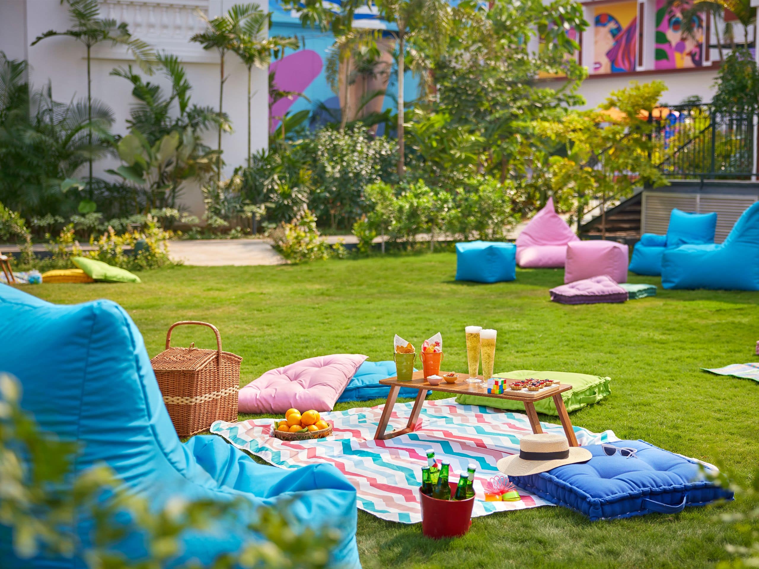 Ronil Goa Goajd The Garden