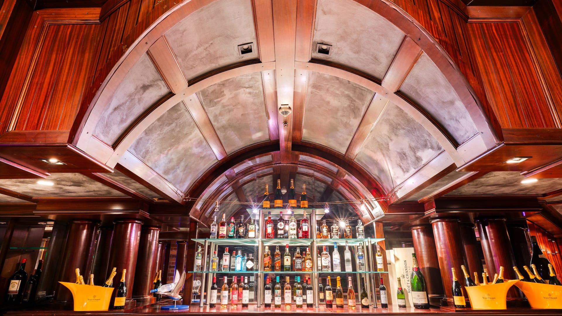 3 of 3 Hyatt Regency Belgrade Ellingtons Bar