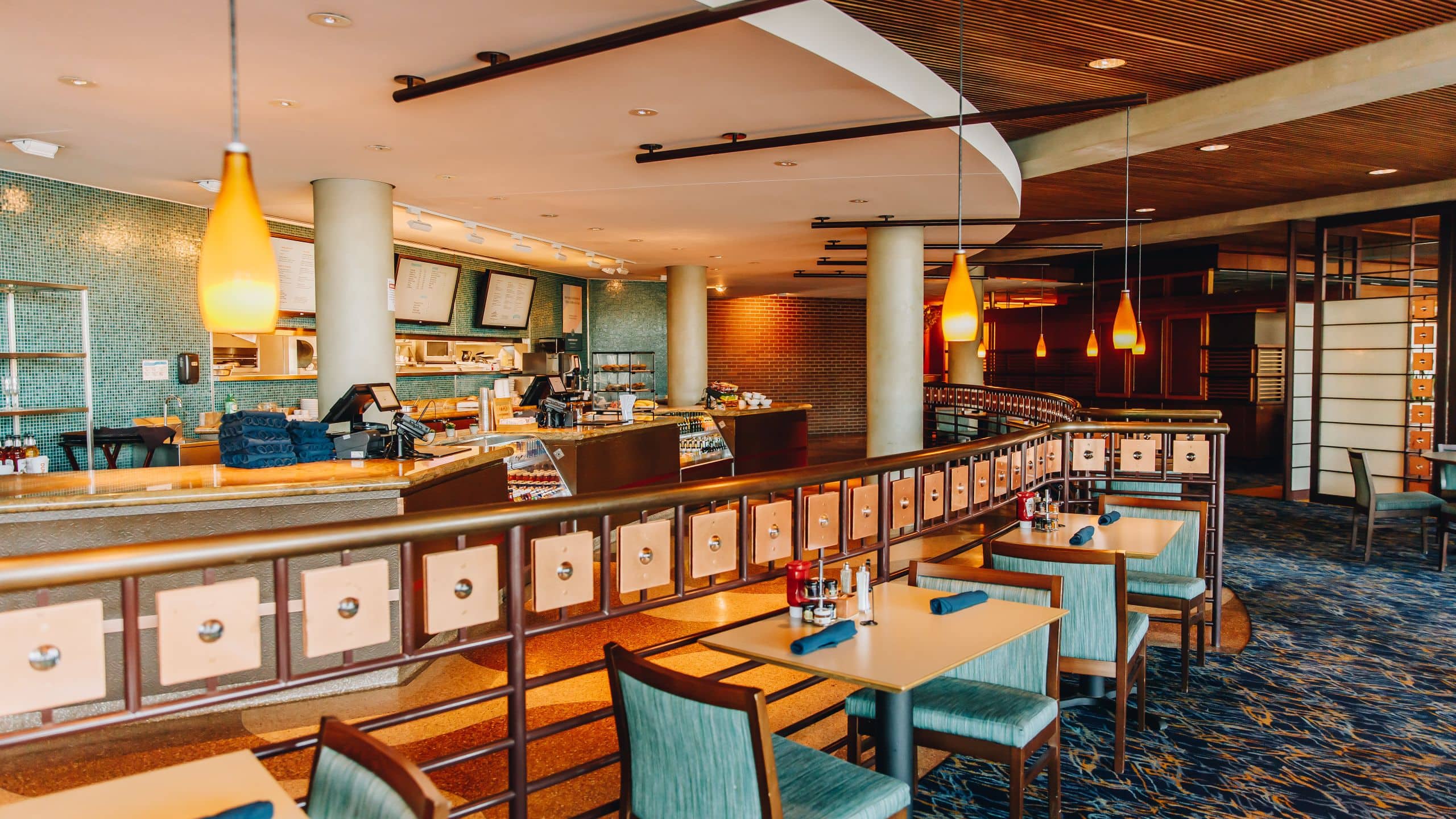 Hyatt Lodge Oak Brook Chicago Waters Edge Counter And Seating