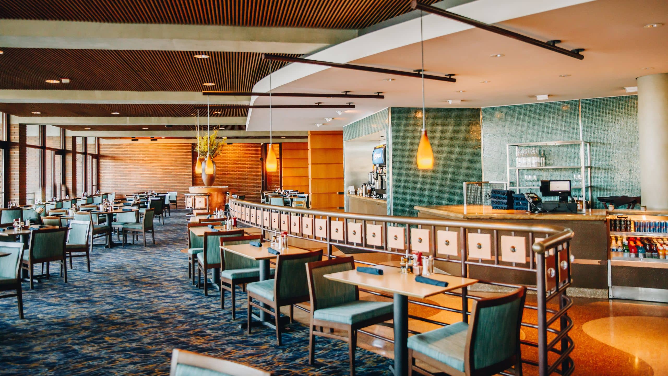 Hyatt Lodge Oak Brook Chicago Waters Edge Seating 2