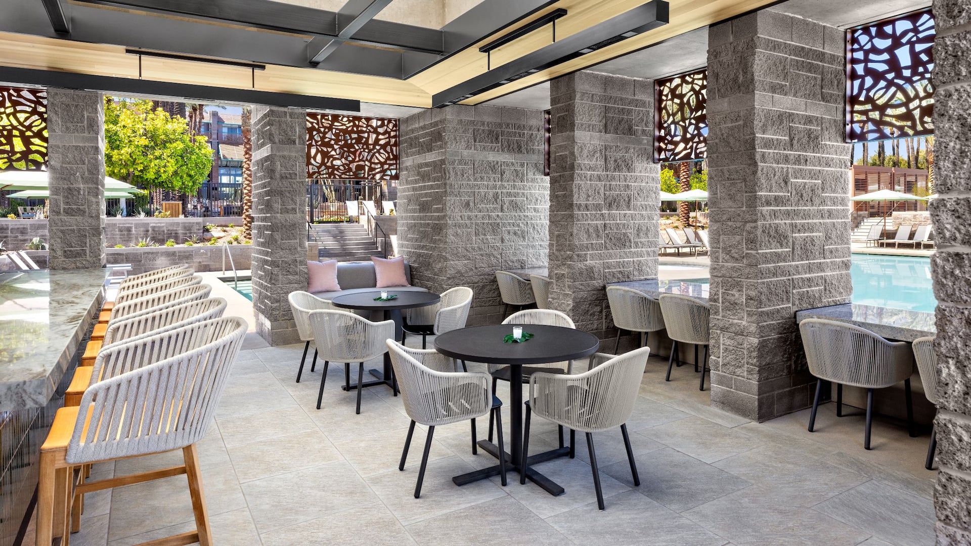 Hyatt Regency Scottsdale Resort & Spa at Gainey Ranch H2oasis Seating